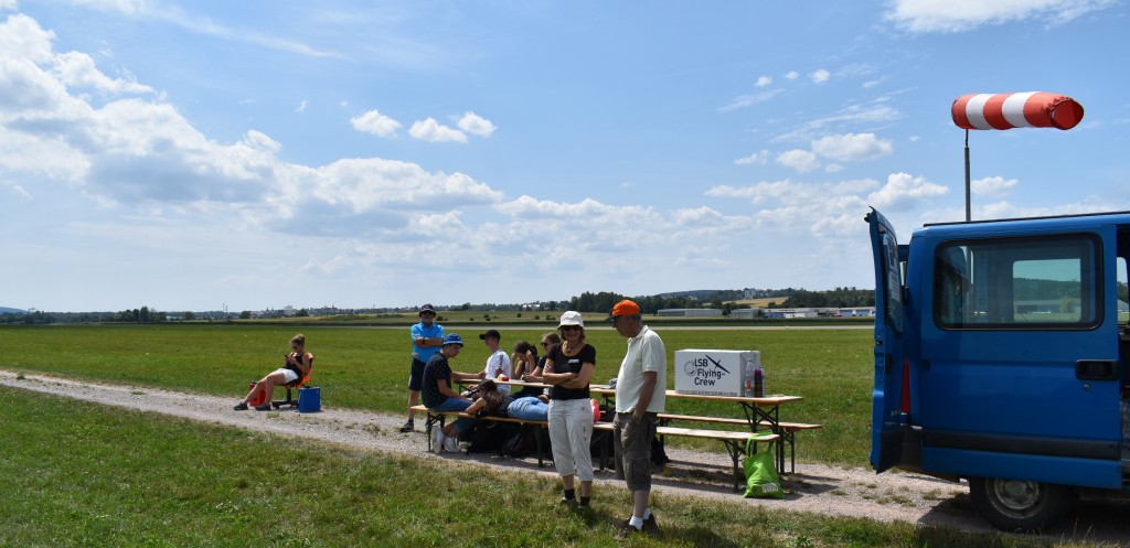 2019_Projekt_Segelfliegen_Ruhe_zwischen_den_Starts-smalll09